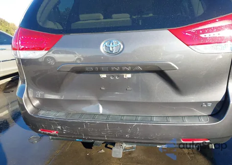 2013 Toyota Sienna Le V6 8 Passenger from USA, damaged, VIN 5TDKK3DC1DS317037